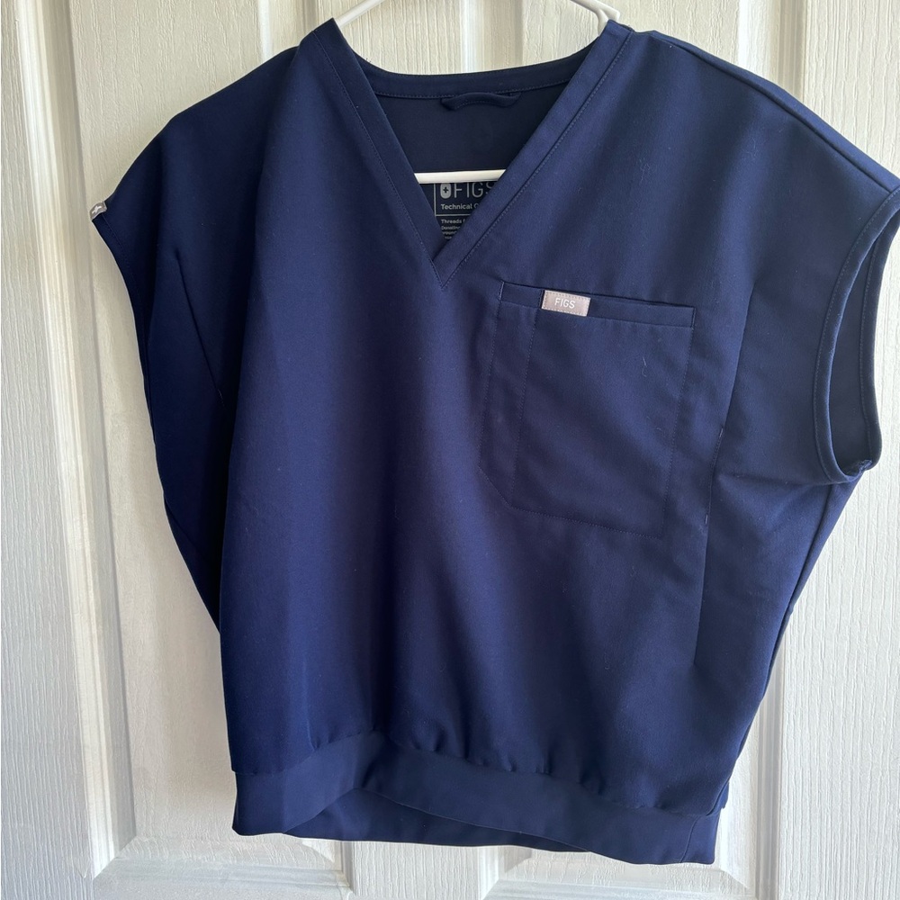 Navy cropped figs scrub top